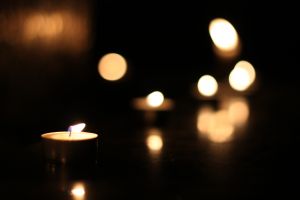 Feldolgozni a halalt.jpg