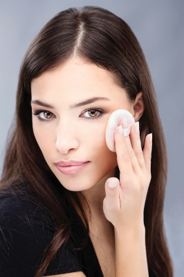 http://www.freedigitalphotos.net/images/Beauty_g419-Woman_Applying_Make_Up_On_Her_Cheek_p109285.html