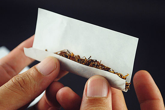 hogyan kell tartani a cigarettát)