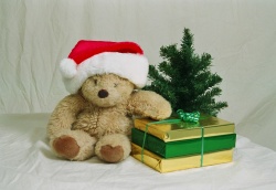 Christmas-bear-1469380.jpg
